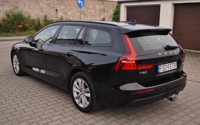 Volvo V60 cena 99900 przebieg: 105000, rok produkcji 2019 z Drezdenko małe 781